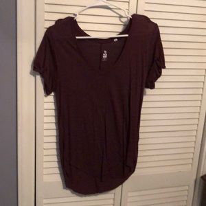 Burgundy v neck tee